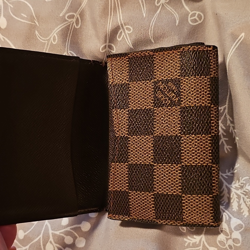 💢💢SOLD💢💢Louis Vuitton Brown and Black Checkered Wallet - Picture 4 of 4